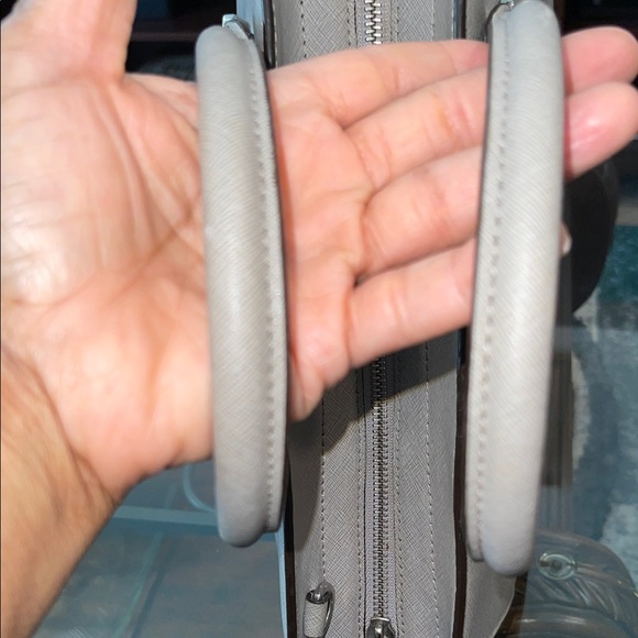 Michael Kors Grey Selma Satchel - Picture 8 of 15